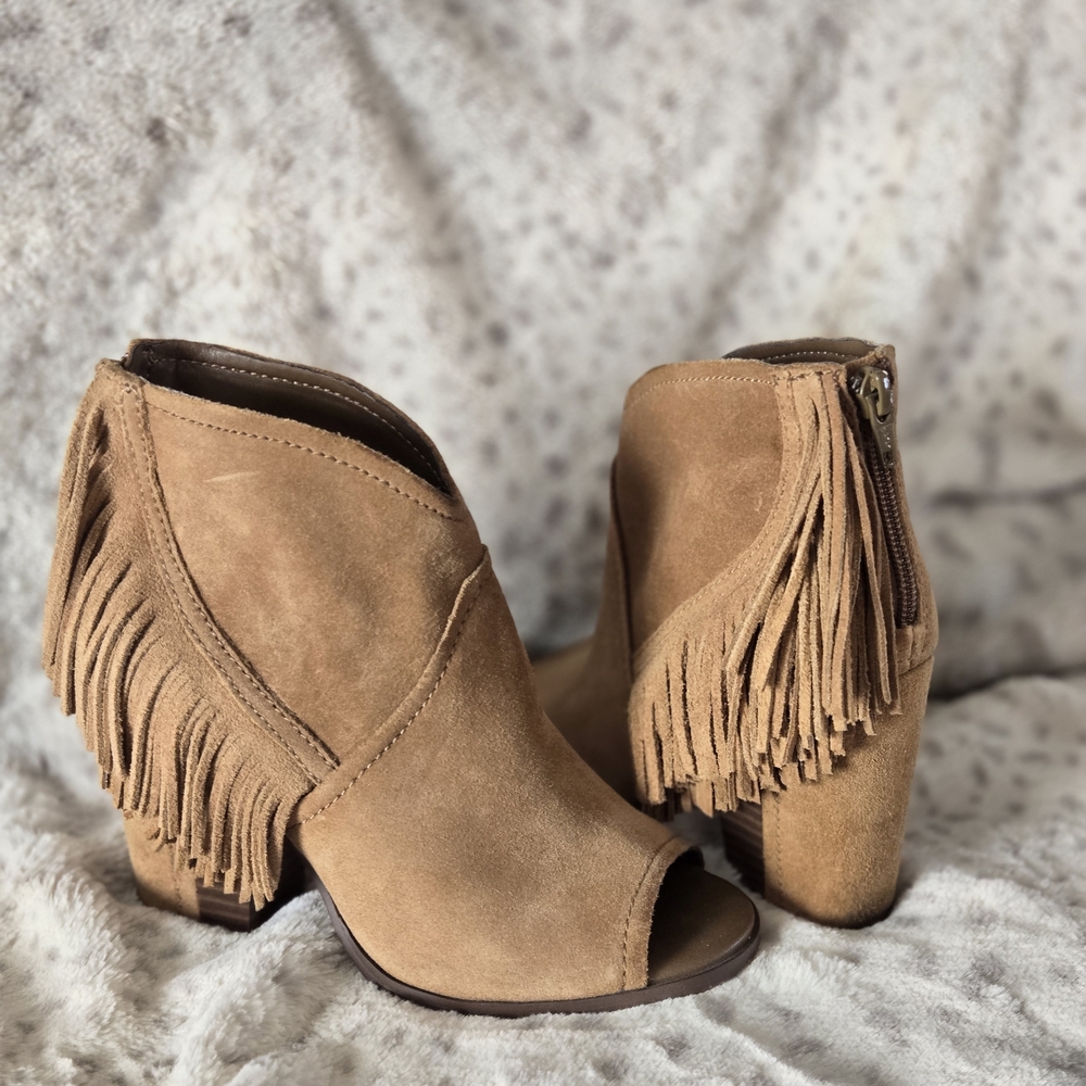 Gianni Bini Tan Fringe Suede Booties